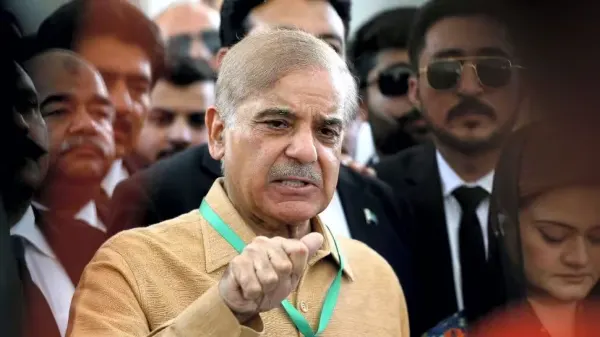 Pakistan Bows to Taliban—Shahbaz Seeks Talks After Fake Attack Threat!