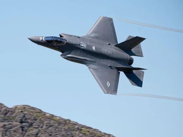 US warns Canada of consequences as F-35 fighter jet deal faces review